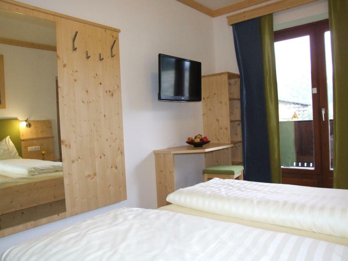 Sporthaus Troger Hotel Sankt Jakob in Defereggen Buitenkant foto