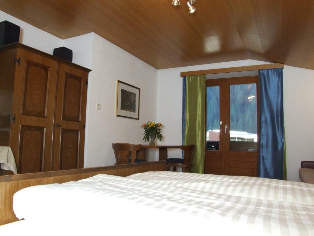 Sporthaus Troger Hotel Sankt Jakob in Defereggen Buitenkant foto