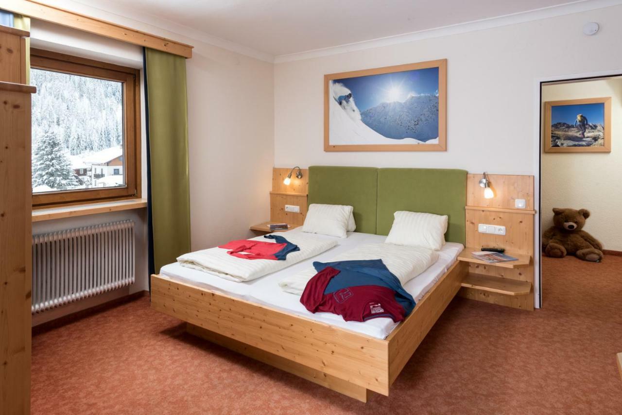 Sporthaus Troger Hotel Sankt Jakob in Defereggen Buitenkant foto